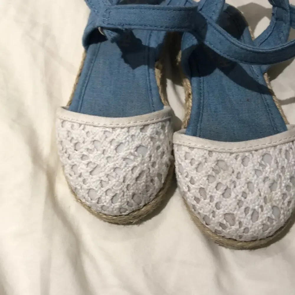 Chambray White espadrille 7toddler worn 2 times